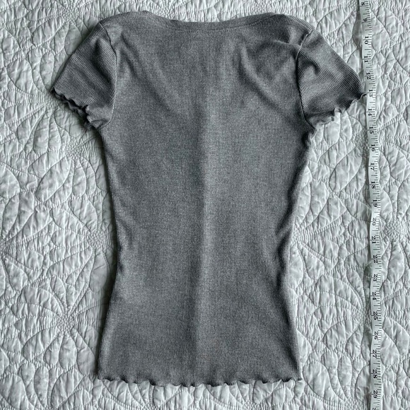 Hollister Ribbed Button Up Tee - Picture 3 of 4